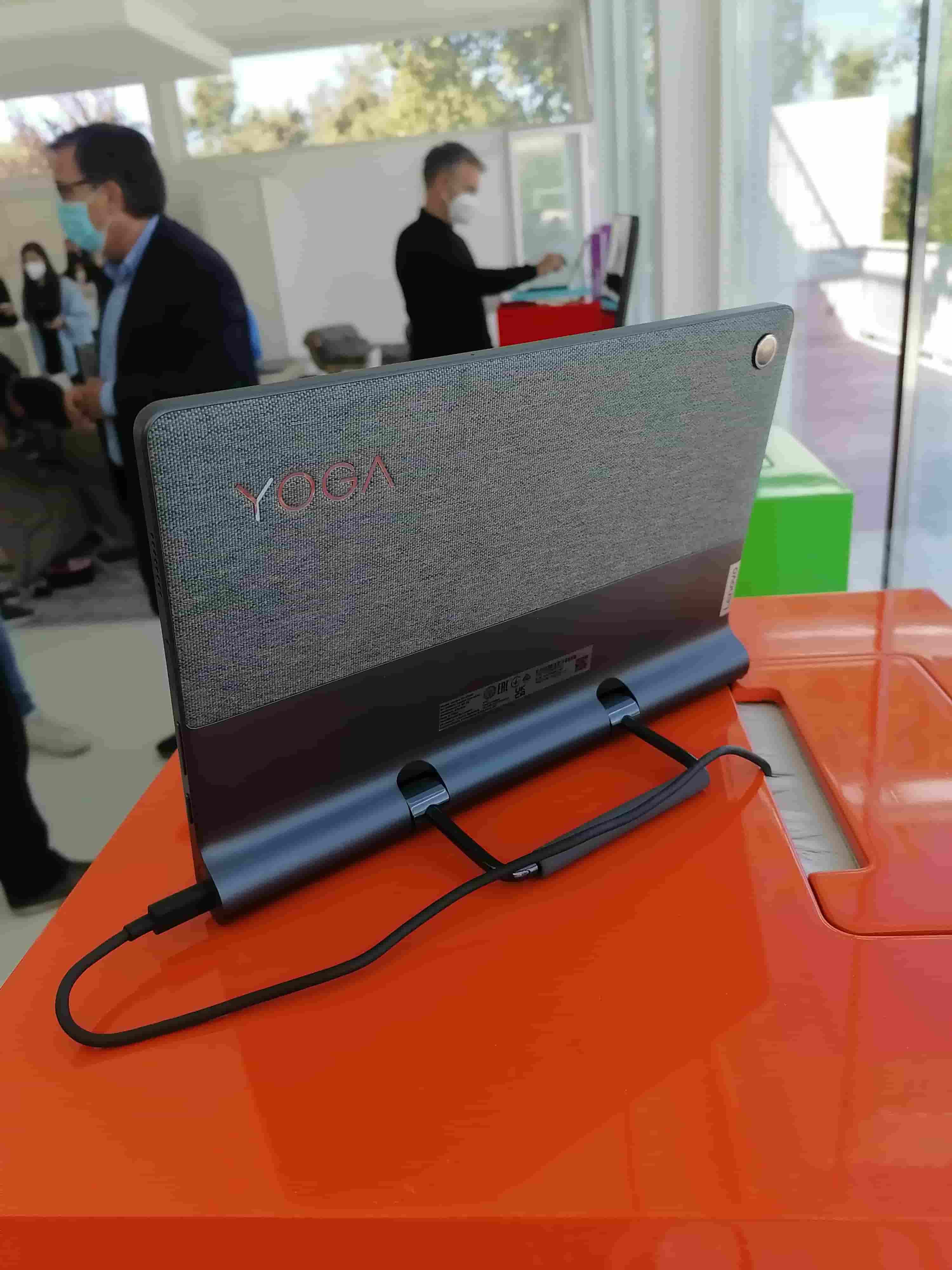 Lenovo Yoga Tab 13 y Yoga Tab 11, ya vendidas en España, llevan el entretenimiento a todos los rincones de la casa 2