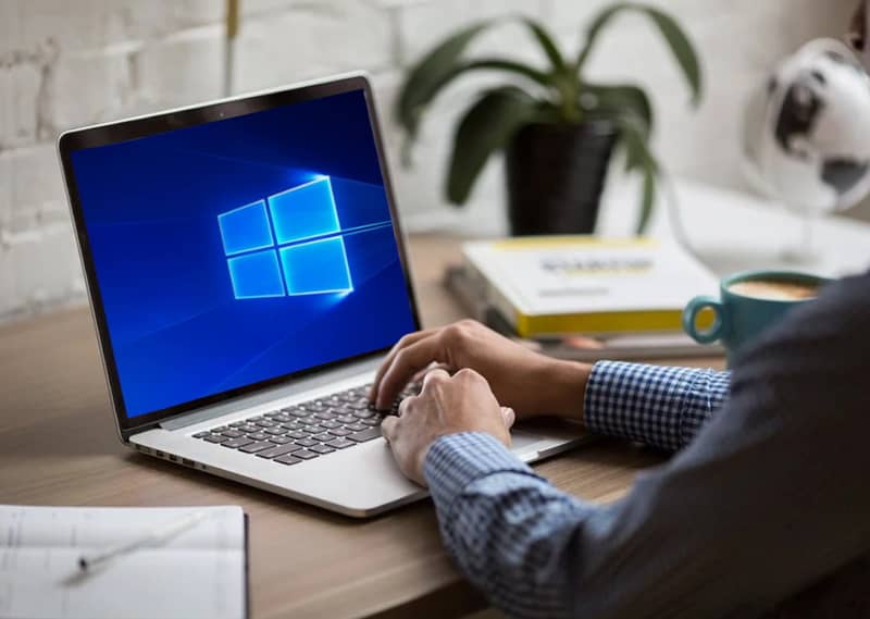 Escribir una computadora portátil con Windows 10