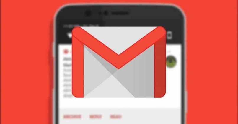 bajo el logo de gmail
