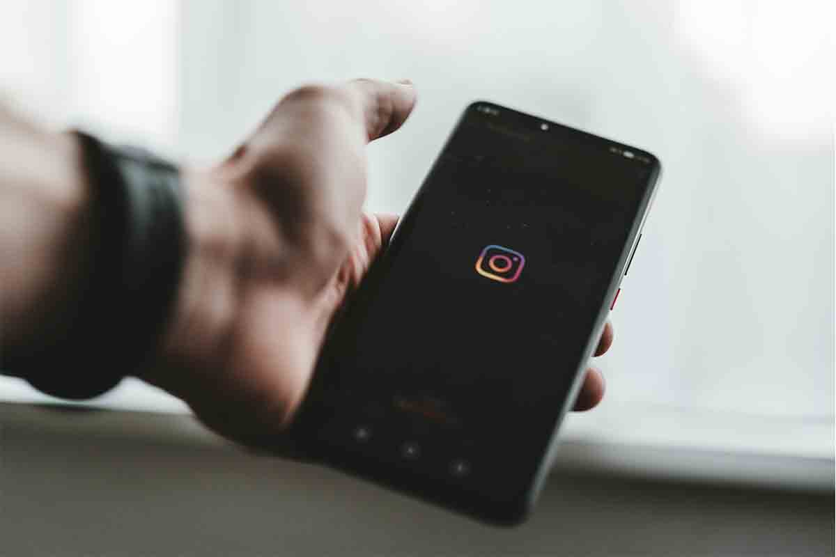 Cómo-buscar-filtro-en-historias-de-instagram-2