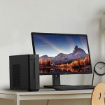 3 computadoras de escritorio Acer para hacer su oficina en casa