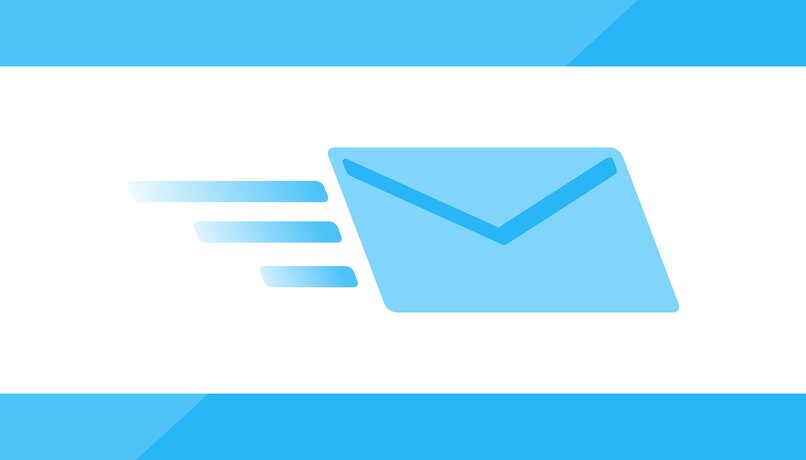 ¿Cómo se puede conectar un correo electrónico a otro en gmail?
