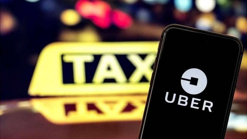 logotipo de taxi de pantalla móvil uber