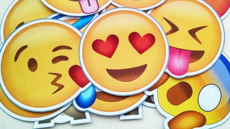 Cómo obtener emojis de iPhone en Instagram gratis