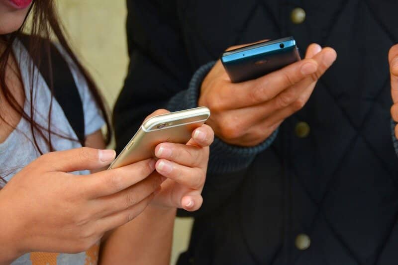 Cómo enviar un mensaje de texto SMS anónimo con un número privado desde Internet de forma gratuita