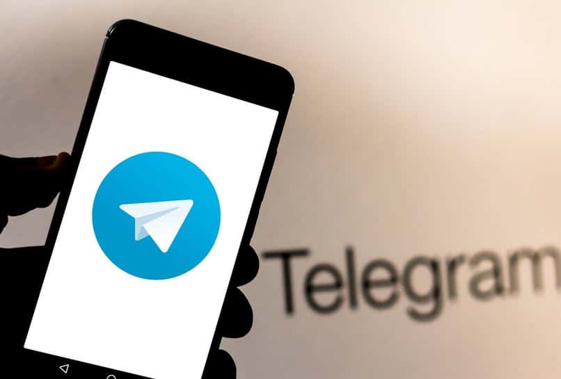 ¿Cómo compartir audio de Telegram a WhatsApp en cualquier dispositivo?