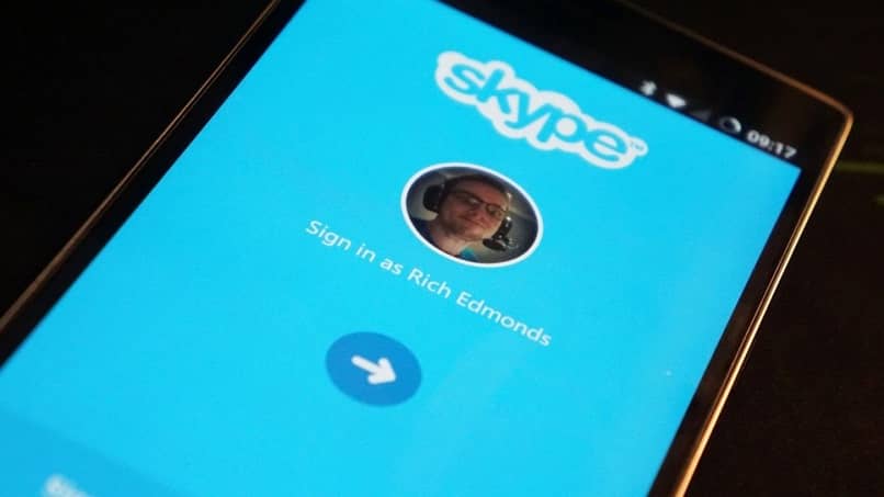 ¿Qué puedo hacer cuando Skype NO está conectado?