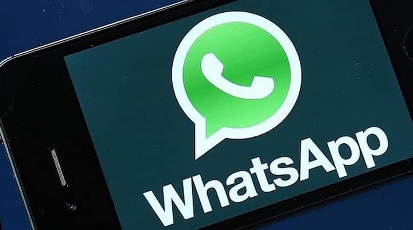 ¿Son gratuitas las videollamadas para WhatsApp?